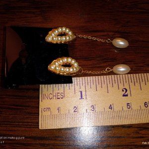 Avon vintage faux pearl earrings